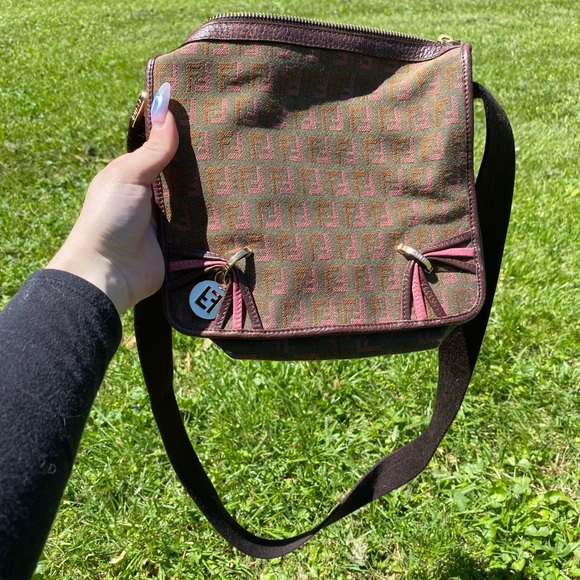 Fendi crossbody - Picture 5 of 16